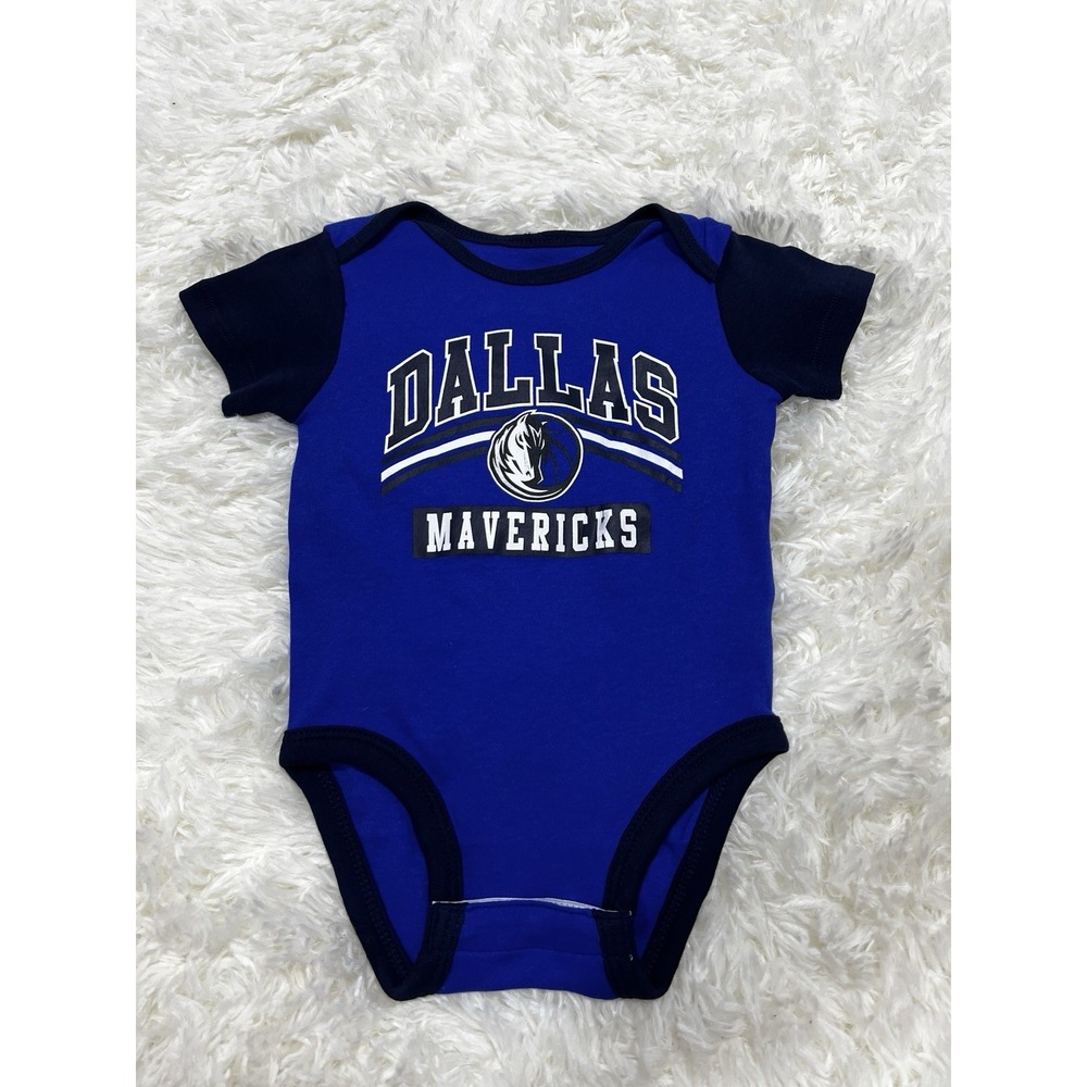 NBA Team Apparel Dallas Mavericks One-Piece Romper Creeper Bodysuit 3-6 Mos